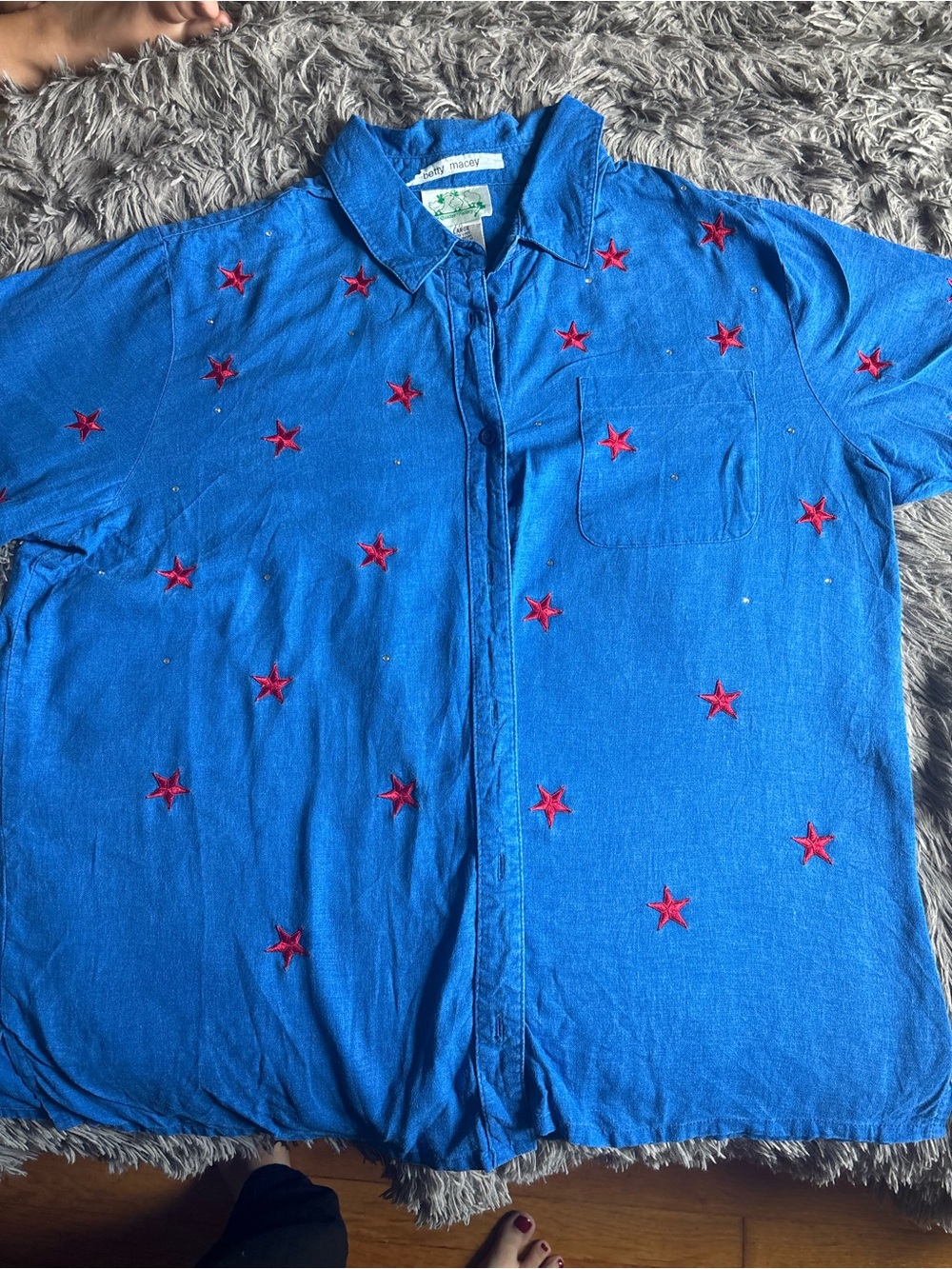 Vintage size L button up